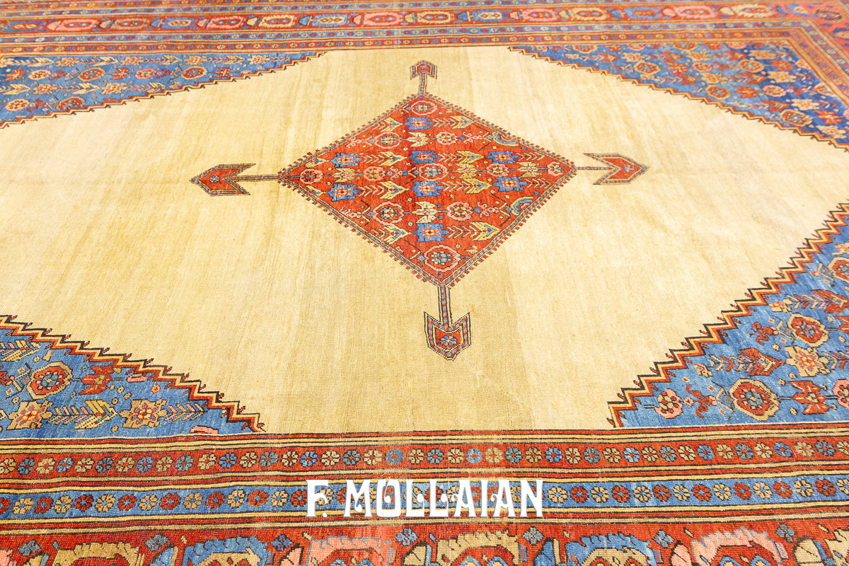 Medallion with Beige Wool open-field Antique Bakhshayesh Carpet n°:68786141