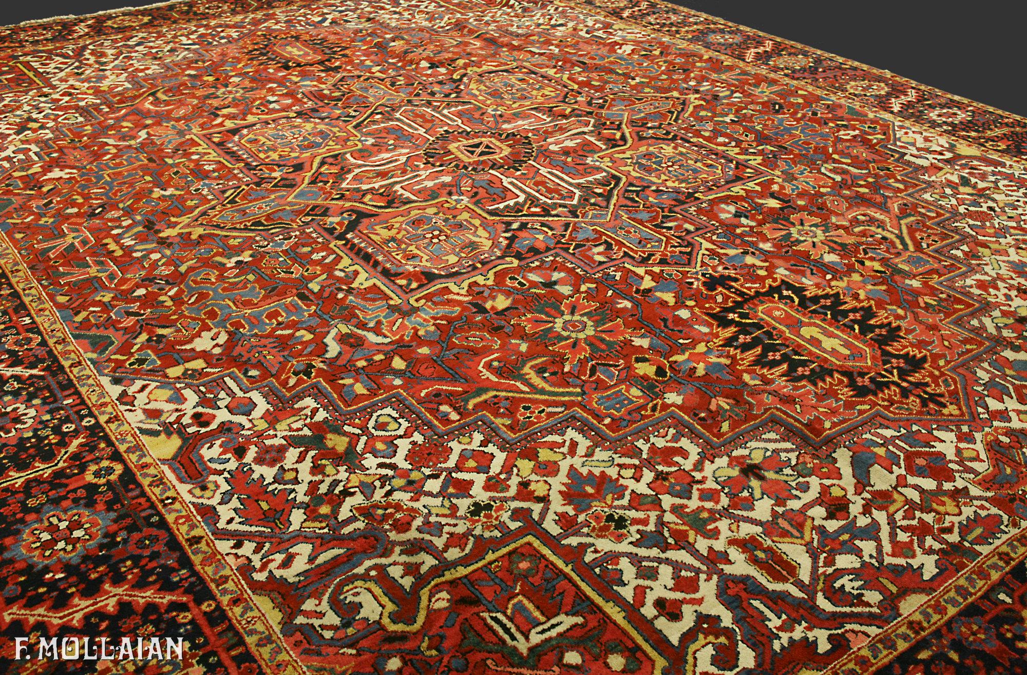 Antique Large Persian Heriz Carpet n°:43362013