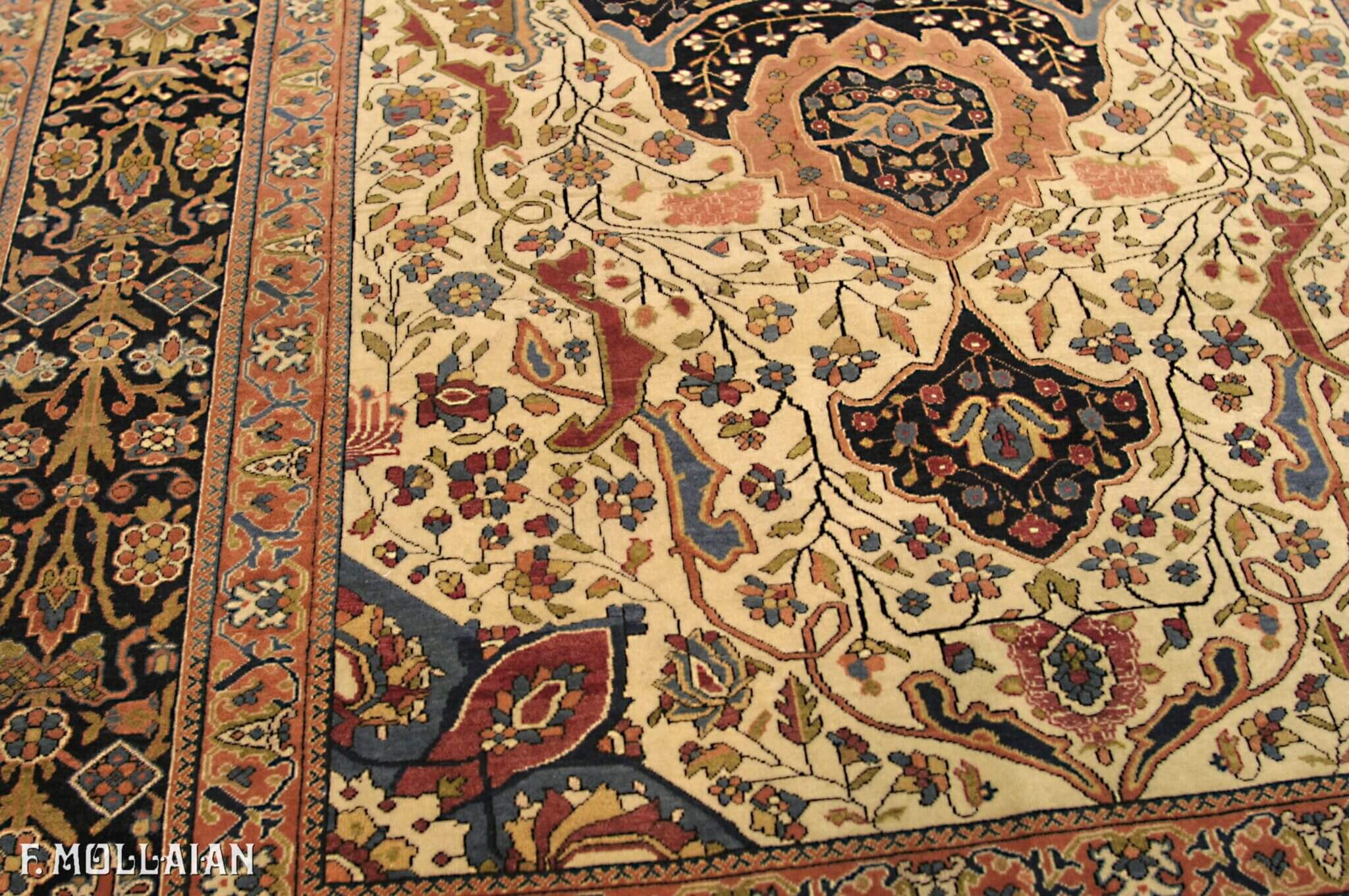 Tapis Persan Antique Kashan Mohtasham n°:17782113