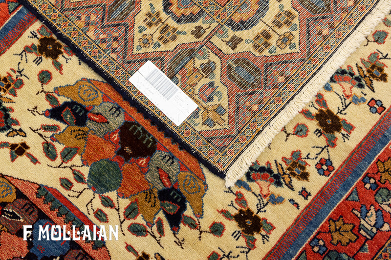 Antique Persian Saveh Rug n°:34328441