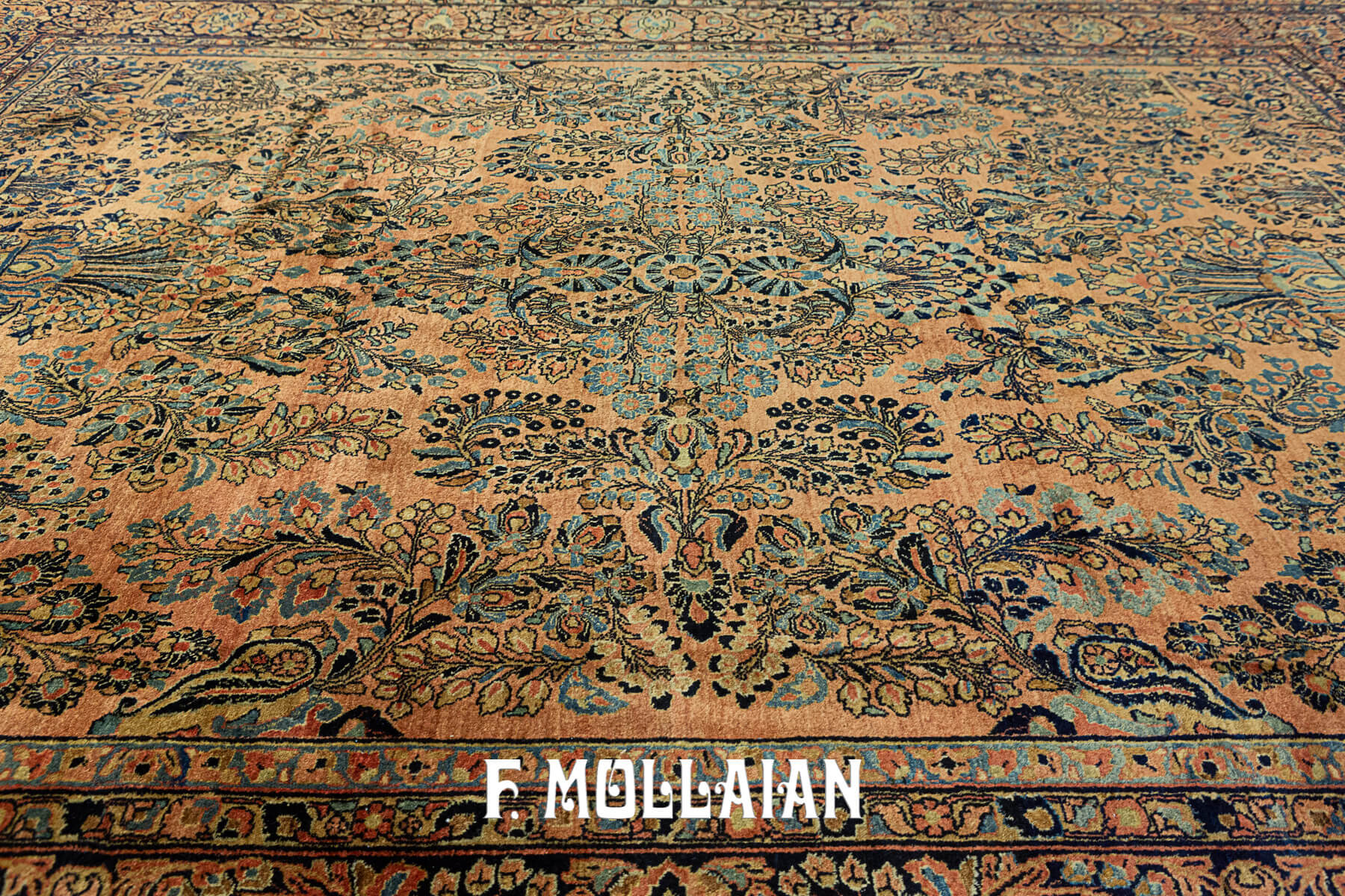 Antique Persian Saruk Classic Floral Carpet n°:66280303