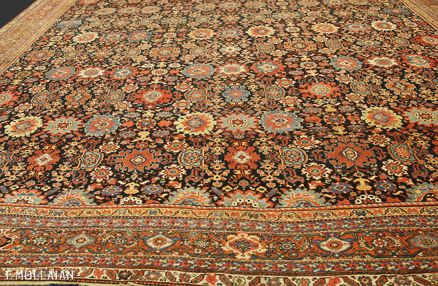 Antique Persian Farahan Carpet n°:68836545